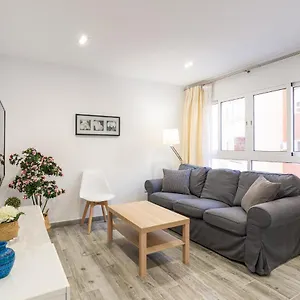 faro-bonito-apartamento-en-la-malagueta.1costadelsol.com/